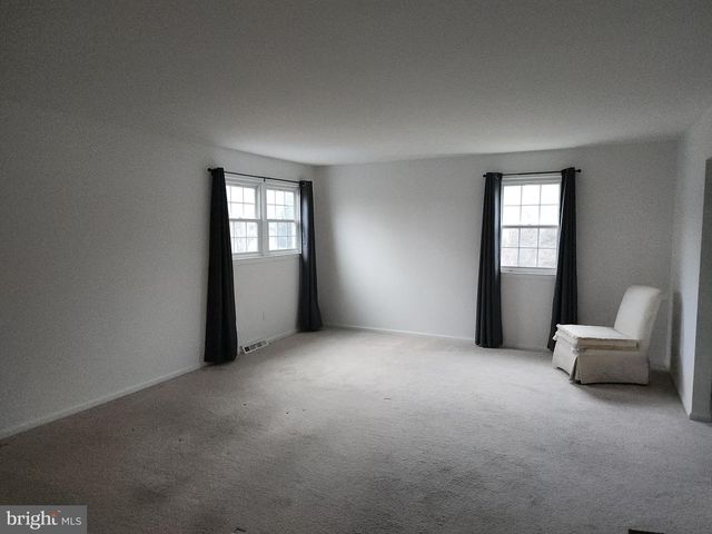 1220 HAWTHORNE LN, West Chester, PA 19380