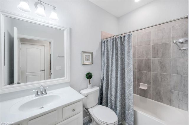 4244 Raffia Palm CIR, Naples, FL 34119