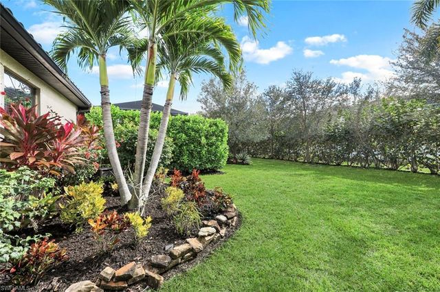 4244 Raffia Palm CIR, Naples, FL 34119