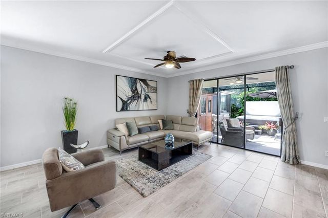 4244 Raffia Palm CIR, Naples, FL 34119