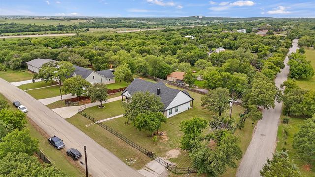 5509 County Road 1022, Joshua, TX 76058