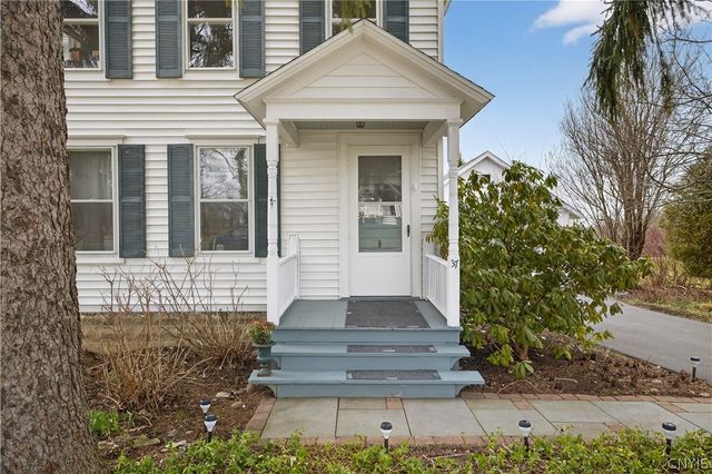 37 East Street, Skaneateles, NY 13152