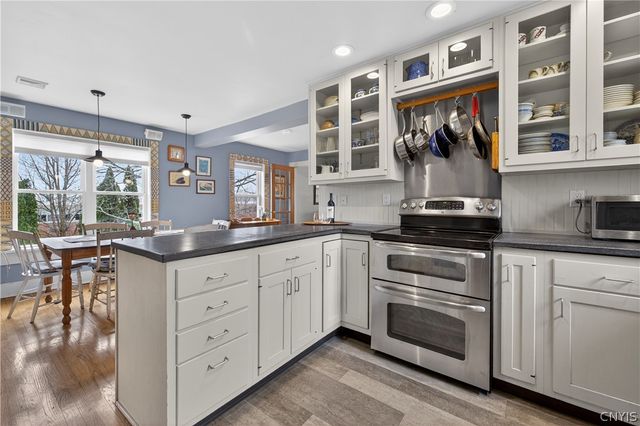 37 East Street, Skaneateles, NY 13152