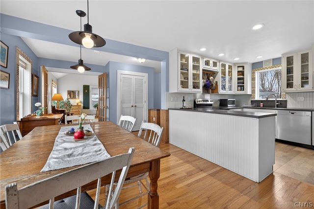 37 East Street, Skaneateles, NY 13152