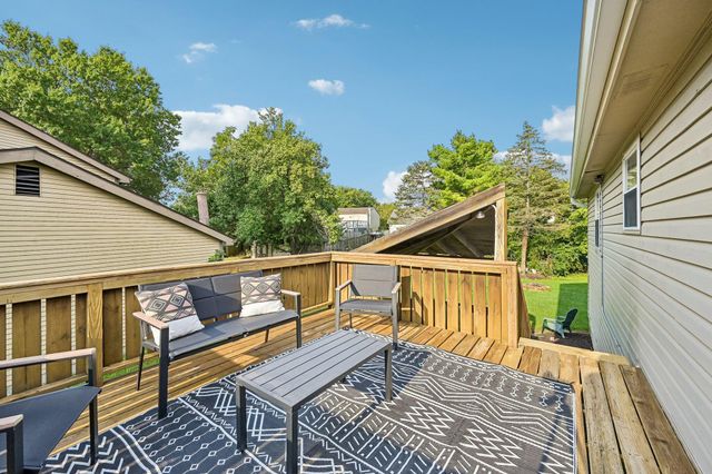 971 Ridenour Road, Gahanna, OH 43230