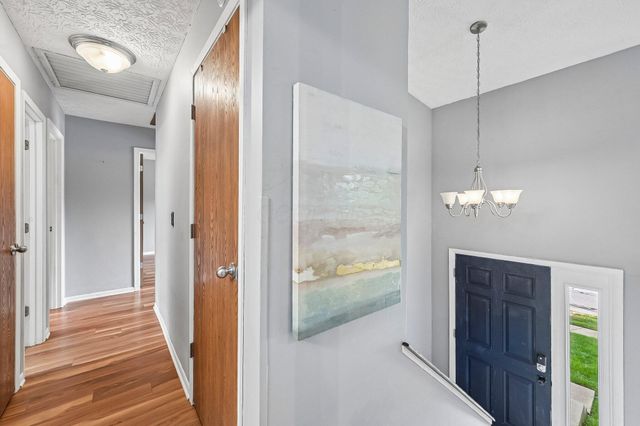 971 Ridenour Road, Gahanna, OH 43230