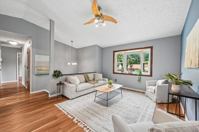 971 Ridenour Road, Gahanna, OH 43230