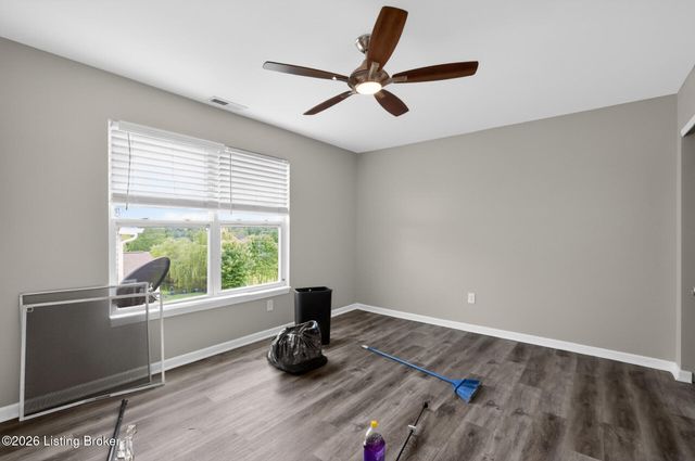 17512 Stallion Way, Louisville, KY 40245