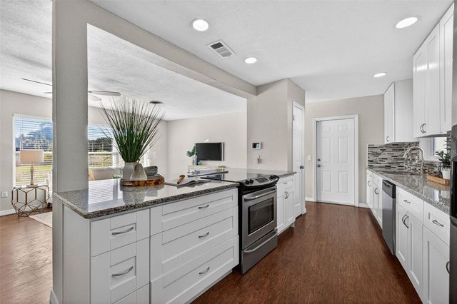 1800 MAGNOLIA DRIVE, Clearwater, FL 33764