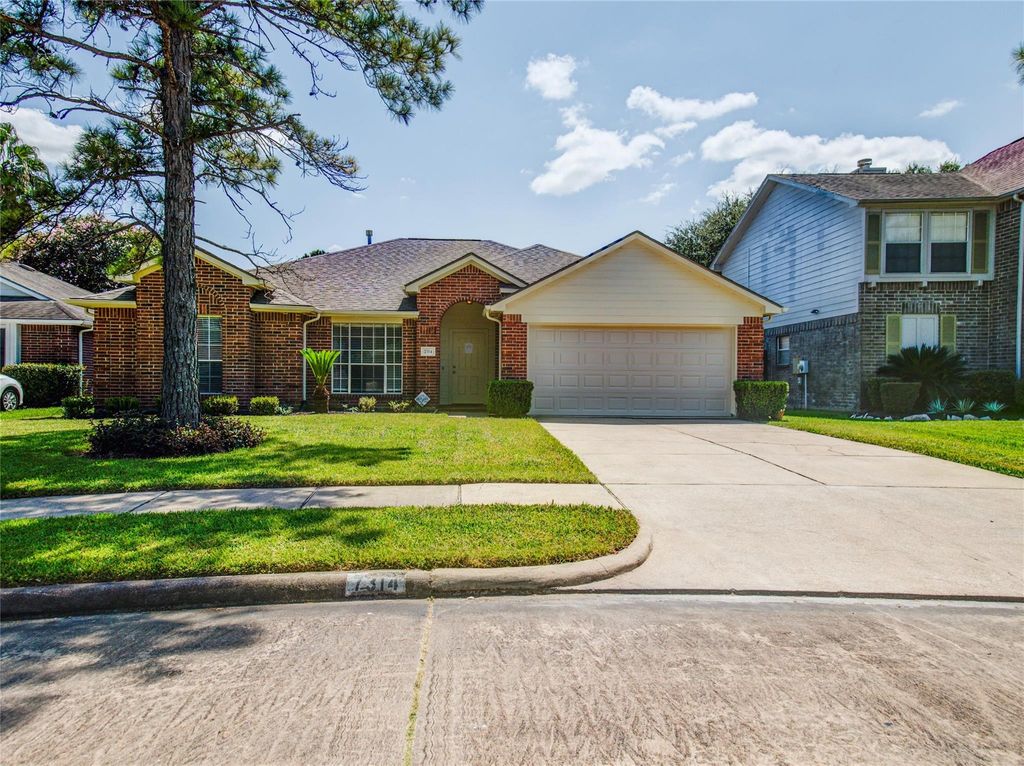 7314 Tara Drive, Richmond, TX 77469