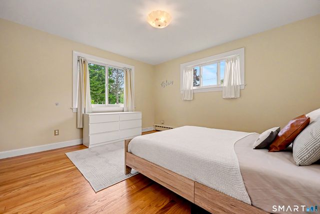 16 Ridgeland Circle, Wallingford, CT 06492