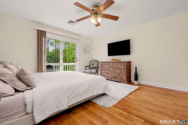 16 Ridgeland Circle, Wallingford, CT 06492
