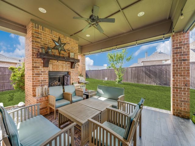415 Dry Canyon Drive, Frisco, TX 75036