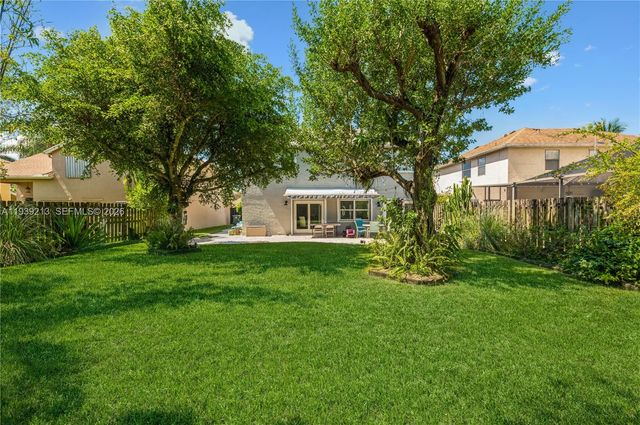 22300 Sands Point Dr, Boca Raton, FL 33433