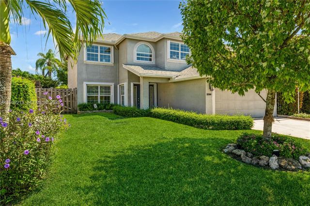 22300 Sands Point Dr, Boca Raton, FL 33433