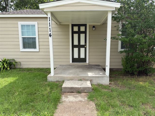 1114 Thorpe Springs Road, Granbury, TX 76048