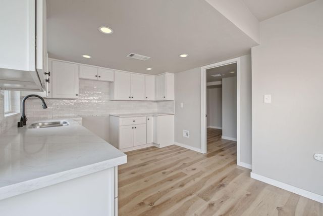 1175 W Maple Street, Exeter, CA 93221