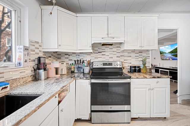 1960 W Hood Avenue 2C, Chicago, IL 60660