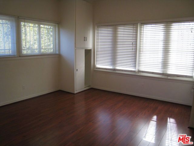 153 S Gramercy Place, Los Angeles, CA 90004