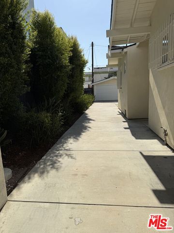 153 S Gramercy Place, Los Angeles, CA 90004