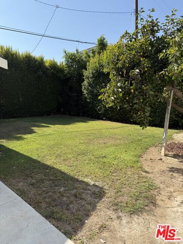 153 S Gramercy Place, Los Angeles, CA 90004