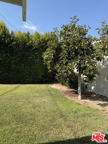 153 S Gramercy Place, Los Angeles, CA 90004