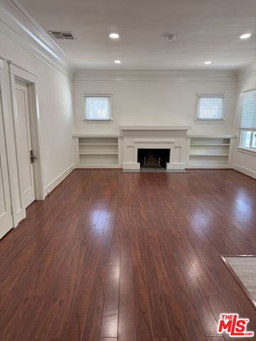 153 S Gramercy Place, Los Angeles, CA 90004
