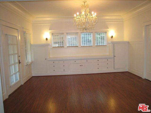 153 S Gramercy Place, Los Angeles, CA 90004