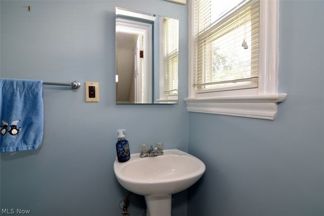 4030 Silsby Road, University Heights, OH 44118