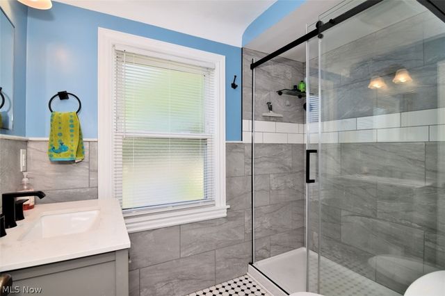 4030 Silsby Road, University Heights, OH 44118