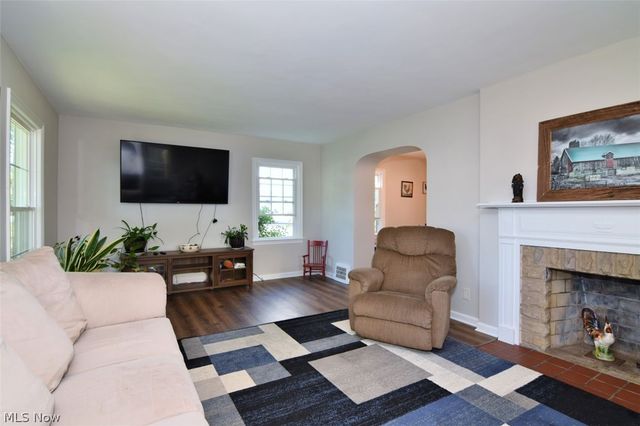 4030 Silsby Road, University Heights, OH 44118
