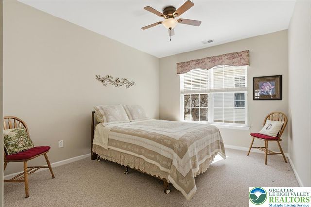 1944 Kingsview Road, Lower Macungie Twp, PA 18062