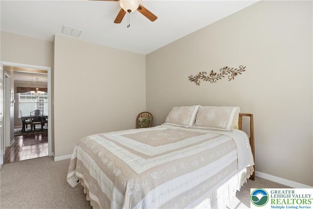 1944 Kingsview Road, Lower Macungie Twp, PA 18062