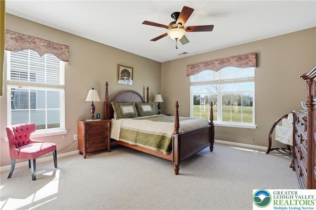 1944 Kingsview Road, Lower Macungie Twp, PA 18062