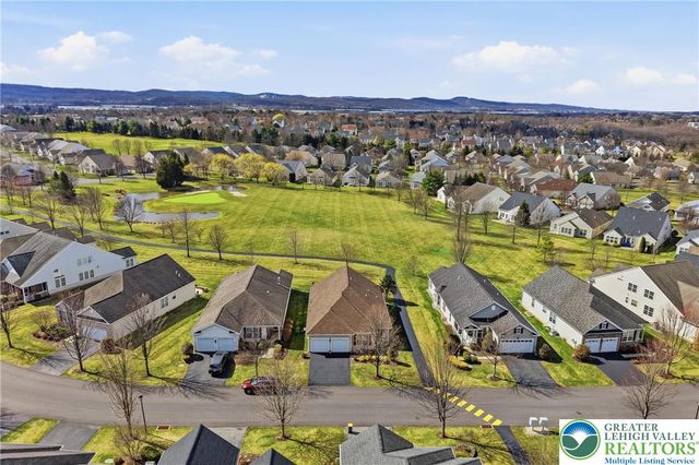 1944 Kingsview Road, Lower Macungie Twp, PA 18062