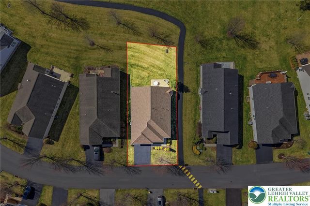 1944 Kingsview Road, Lower Macungie Twp, PA 18062