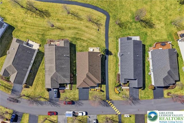 1944 Kingsview Road, Lower Macungie Twp, PA 18062