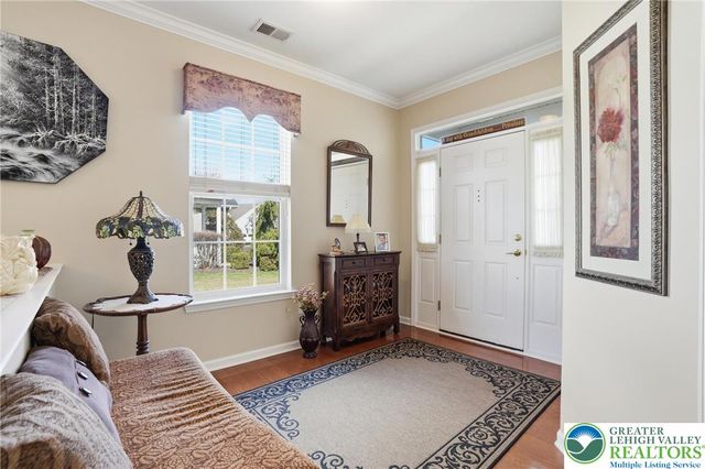 1944 Kingsview Road, Lower Macungie Twp, PA 18062