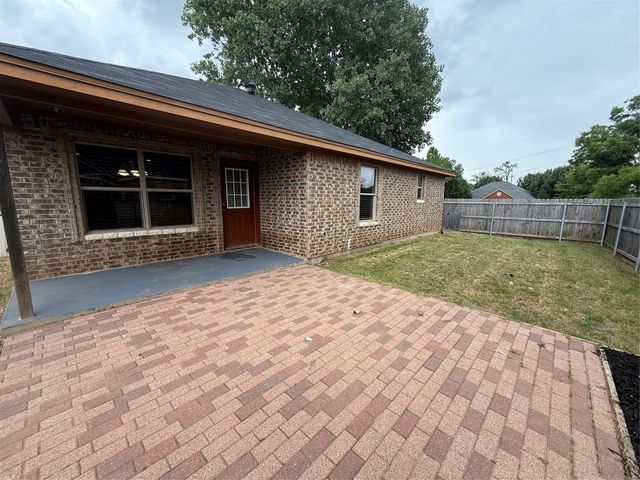 3810 Pine Circle, Granbury, TX 76048