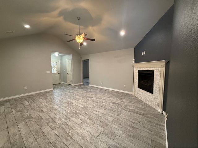 3810 Pine Circle, Granbury, TX 76048