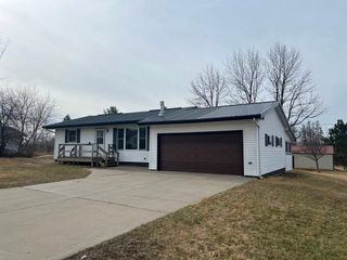 18 9th Avenue NE, Deer River, MN 56636