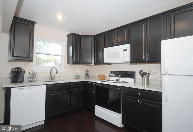 22 PIKE HALL PL, Baltimore, MD 21236