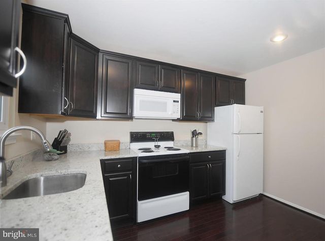 22 PIKE HALL PL, Baltimore, MD 21236