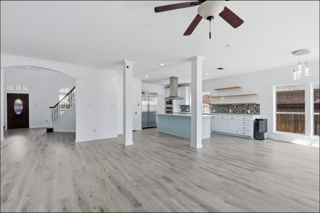 3601 Sandhurst Drive, Flower Mound, TX 75022