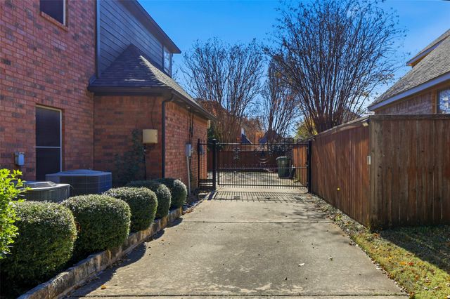 3601 Sandhurst Drive, Flower Mound, TX 75022