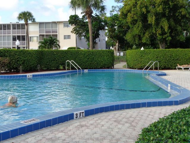 2856 S Garden Dr S S 112, Lake Worth, FL 33461