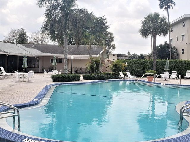 2856 S Garden Dr S S 112, Lake Worth, FL 33461