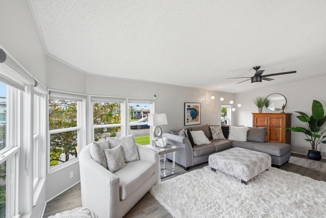 4069 Mission Bell Drive, Boynton Beach, FL 33436