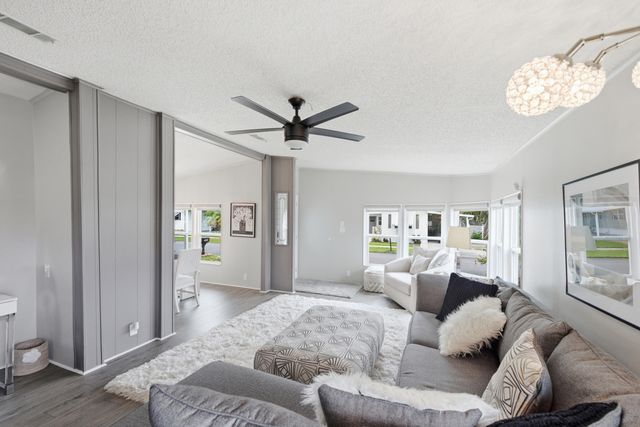 4069 Mission Bell Drive, Boynton Beach, FL 33436