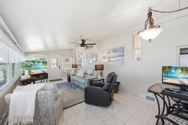 4069 Mission Bell Drive, Boynton Beach, FL 33436